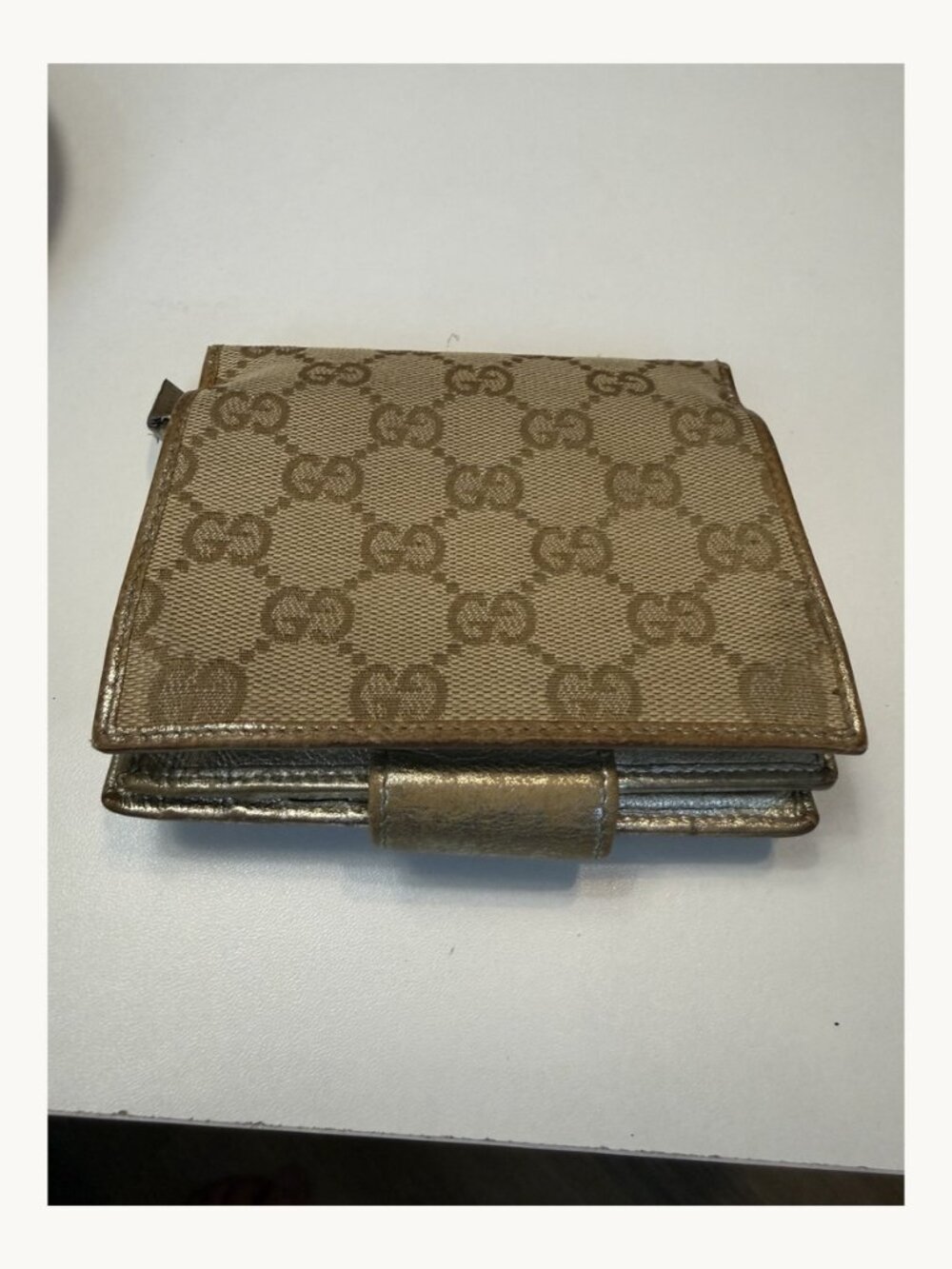Gucci Abbey GG Canvas Gold D-Ring Wallet - Picture 3 of 11